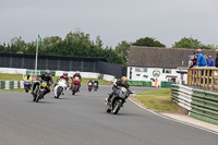 Vintage-motorcycle-club;eventdigitalimages;mallory-park;mallory-park-trackday-photographs;no-limits-trackdays;peter-wileman-photography;trackday-digital-images;trackday-photos;vmcc-festival-1000-bikes-photographs